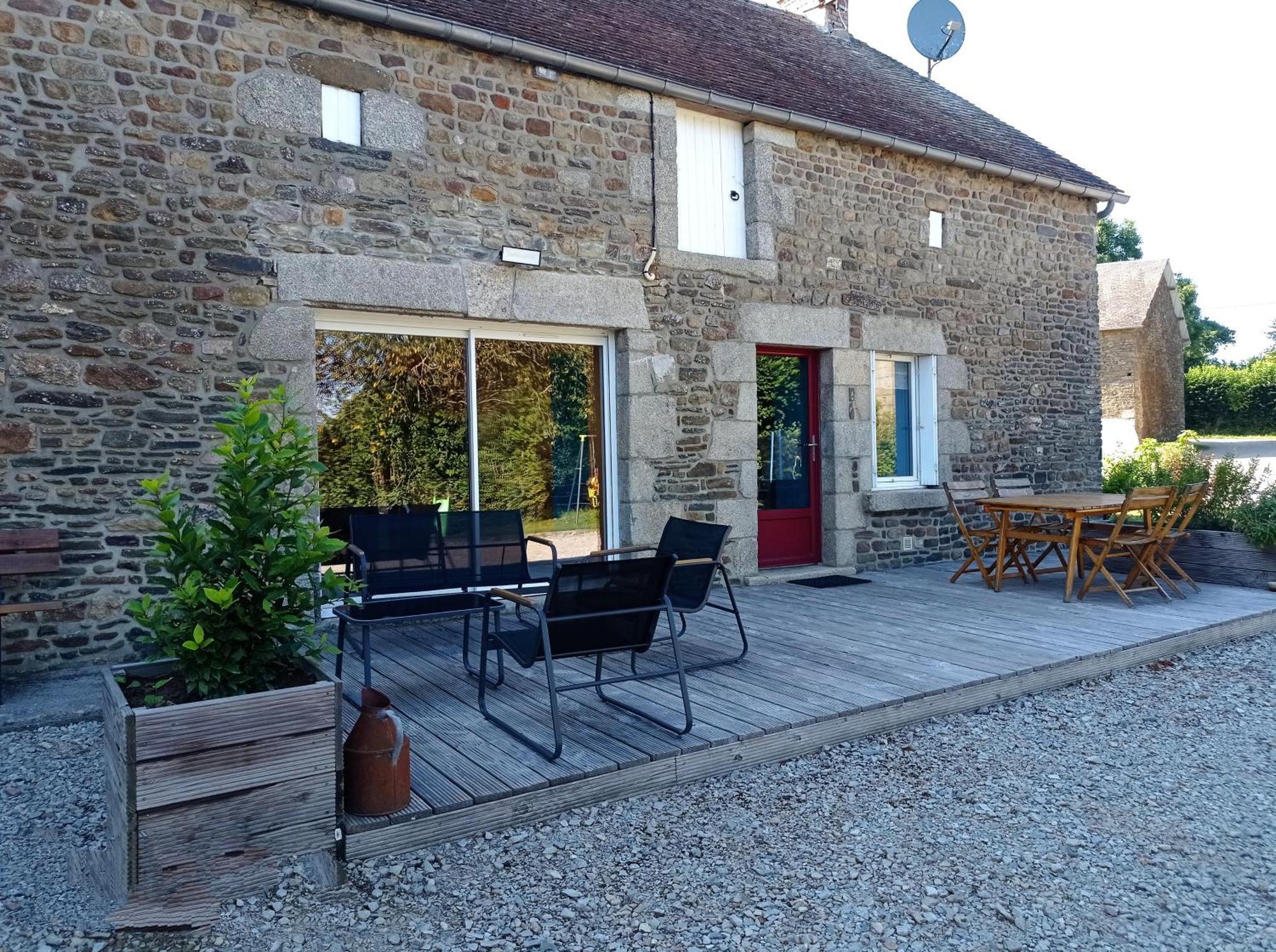 Gite Les Tongs Des Pres, Au Coeur Du Parc Normandie Maine Livaie Exterior photo